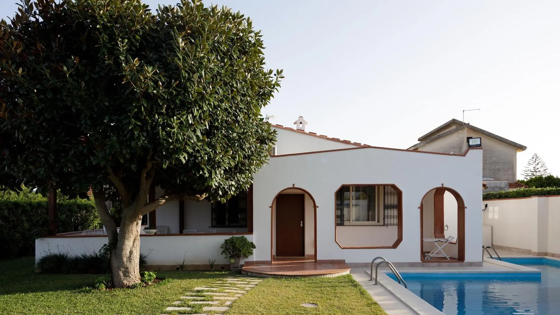 Villa Magnolia Con Piscina Ad Uso Privato Fontane Bianche